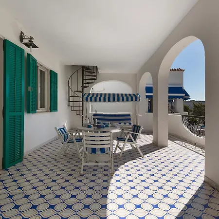 Holiday home Villino Alilu *